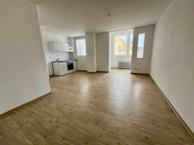Wohnung zum Kauf 180.000 € 2 Zimmer 73,9 m² 2. Geschoss frei ab sofort Bad Mergentheim Bad Mergentheim 97980