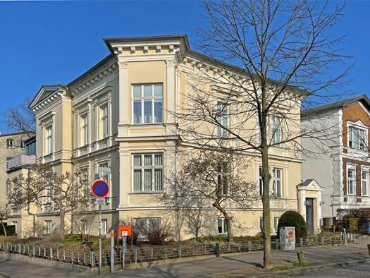 Einfamilienhaus zum Kauf 2.000.000 € 18 Zimmer 703 m² 864 m² Grundstück Stadtmitte Rostock 18055