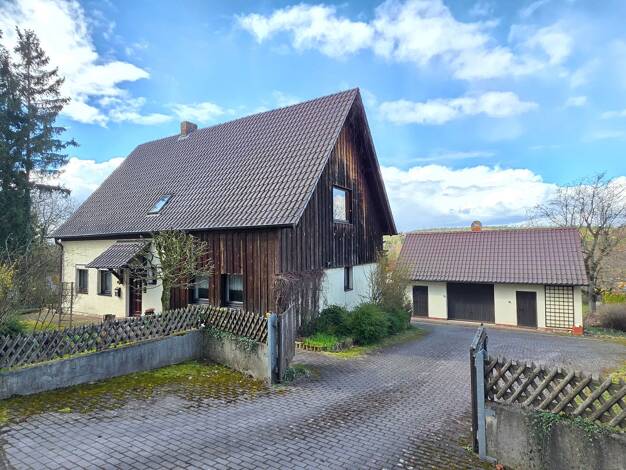 Haus zum Kauf 199.000 € 5 Zimmer 165 m² 2.223 m² Grundstück Tambach Weitramsdorf 96479