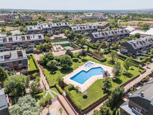 Haus zum Kauf 1.190.000 € 330 m² Grundstück Las Rozas de Madrid 28232