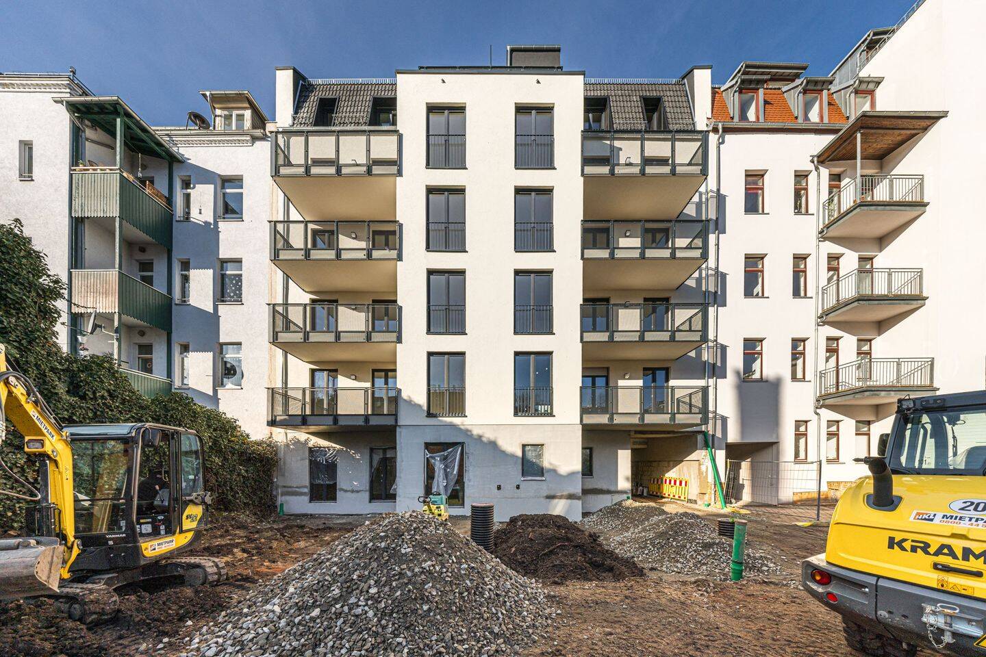 Property thumbnail 10