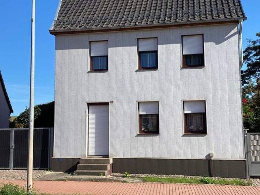 Einfamilienhaus zum Kauf 165.000 € 3,5 Zimmer 120 m² 2.250 m² Grundstück frei ab sofort Niedersachswerfen Harztor 99768