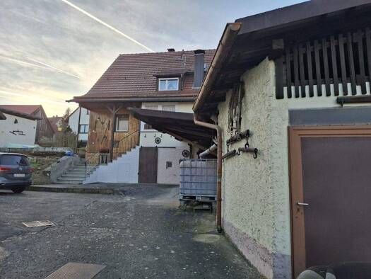 Einfamilienhaus zum Kauf provisionsfrei 325.000 € 10 Zimmer 240 m² 635 m² Grundstück Maßbach 97711