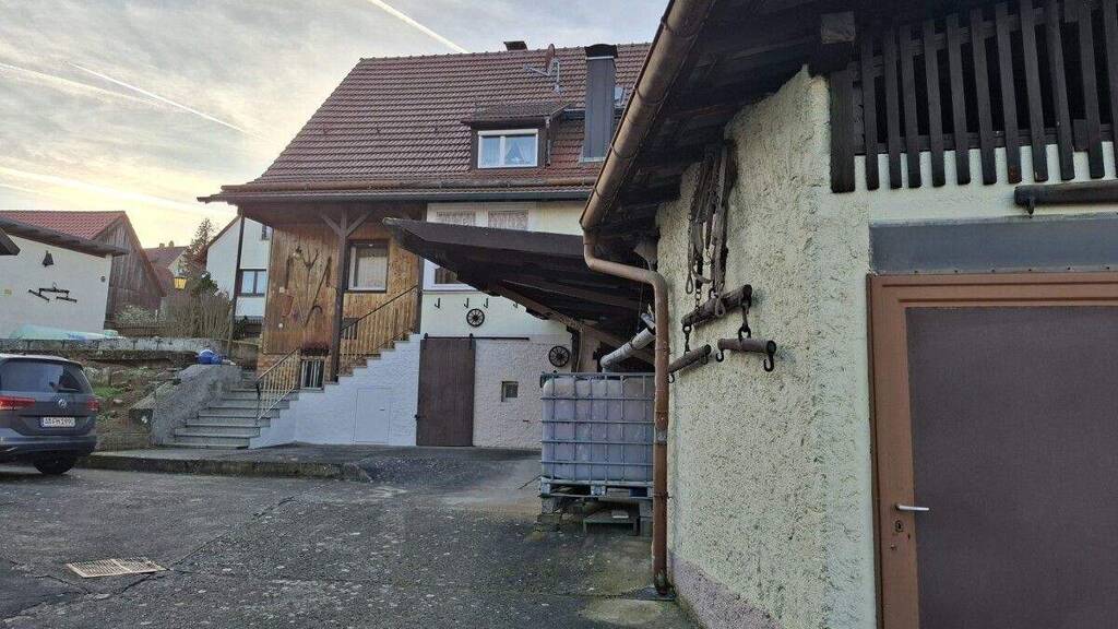 Einfamilienhaus zum Kauf provisionsfrei 325.000 € 10 Zimmer 240 m² 635 m² Grundstück Maßbach 97711