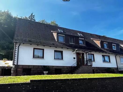 Haus zum Kauf 12 Zimmer 318 m² 1.697 m² Grundstück Eschenstruth Helsa 34298