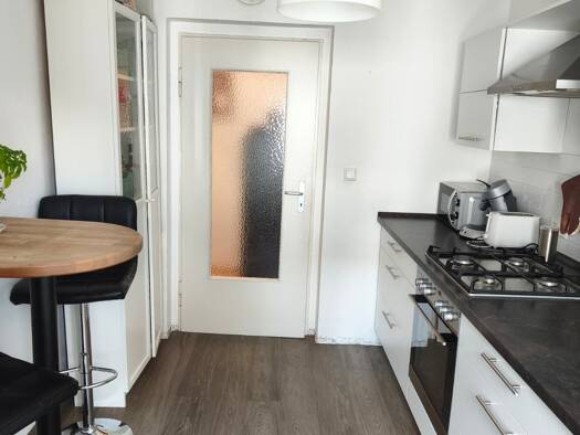 Wohnung zur Miete 735 € 2 Zimmer 64 m² 3. Geschoss frei ab 01.10.2026 Schloßstraße 58 St Peter Weiterer Innenstadtgürtel Süd 90478