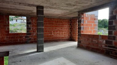 Haus zum Kauf 350.000 € 6 Zimmer 240 m² 1.370 m² Grundstück Rijeka