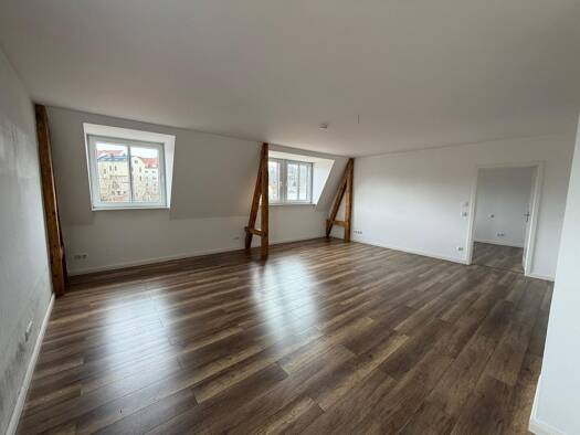 Wohnung zur Miete 595 € 2 Zimmer 86 m² Geschoss 3/5 frei ab sofort Poststraße 50 Meerane Meerane 08393
