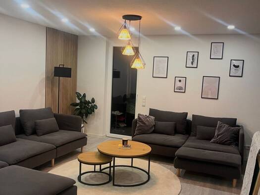 Bungalow zur Miete 2.275 € 6 Zimmer 143 m² 413 m² Grundstück frei ab 01.09.2026 Nürtingen Nürtingen 72622