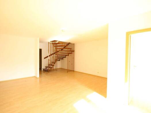 Wohnung zum Kauf 163.000 € 4 Zimmer 91 m² Geschoss 4/9 frei ab sofort Mühlenberg Hannover 30457