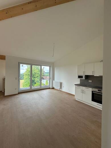Wohnung zur Miete - Erstbezug 810 € 2 Zimmer 61,5 m² Dachgeschoss, 2. Geschoss frei ab sofort Carl-Zollfrank-Str. 15 Erkersreuth Selb 95100
