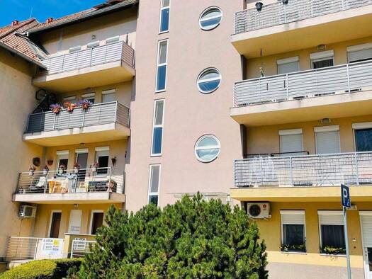 Wohnung zum Kauf 140.900 € 2 Zimmer 62 m² 4. Geschoss Tatabánya