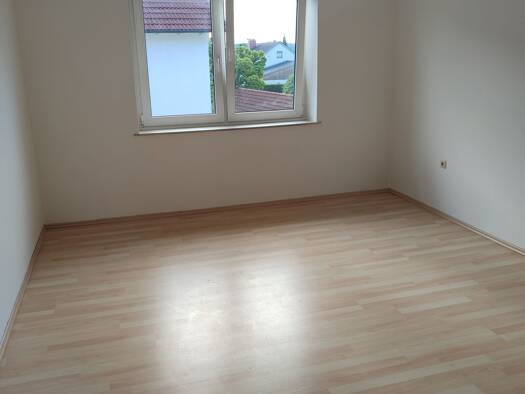 Wohnung zur Miete 575 € 3 Zimmer 70 m² Vilsbiburg Vilsbiburg 84137