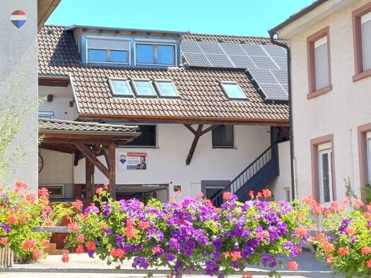 Einfamilienhaus zum Kauf 375.000 € 7 Zimmer 163 m² 243 m² Grundstück Hägelberg Steinen 79585