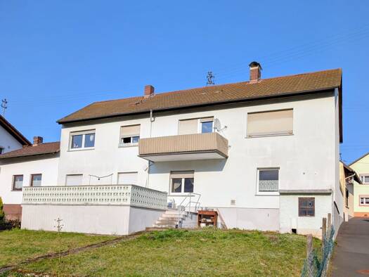 Mehrfamilienhaus zum Kauf 239.000 € 11 Zimmer 300 m² 779 m² Grundstück frei ab sofort Faulbach Faulbach 97906