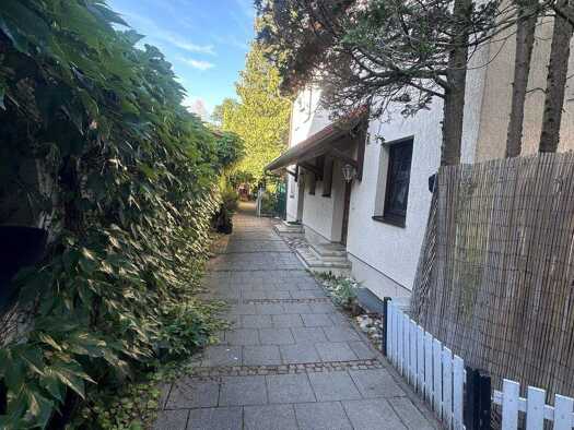 Doppelhaushälfte zum Kauf 1.049.000 € 4,5 Zimmer 113 m² 224 m² Grundstück frei ab sofort Forstenrieder Straße Neuried Neuried 82061