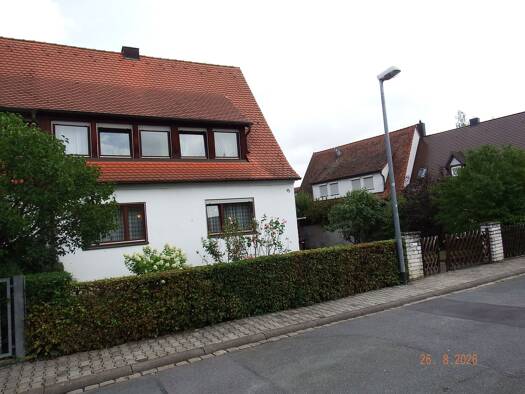 Grundstück zum Kauf 319.000 € 496 m² Grundstück Baugenehmigung vorhanden frei ab sofort Forchheim Forchheim 91301