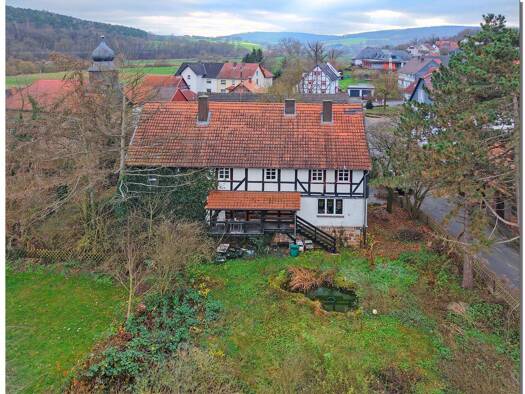 Einfamilienhaus zum Kauf 300.000 € 7 Zimmer 248 m² 1.298 m² Grundstück Grebenau Guxhagen / Grebenau 34302