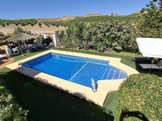 Chalet zum Kauf 549.500 € 6 Zimmer 272 m² Antas 04628