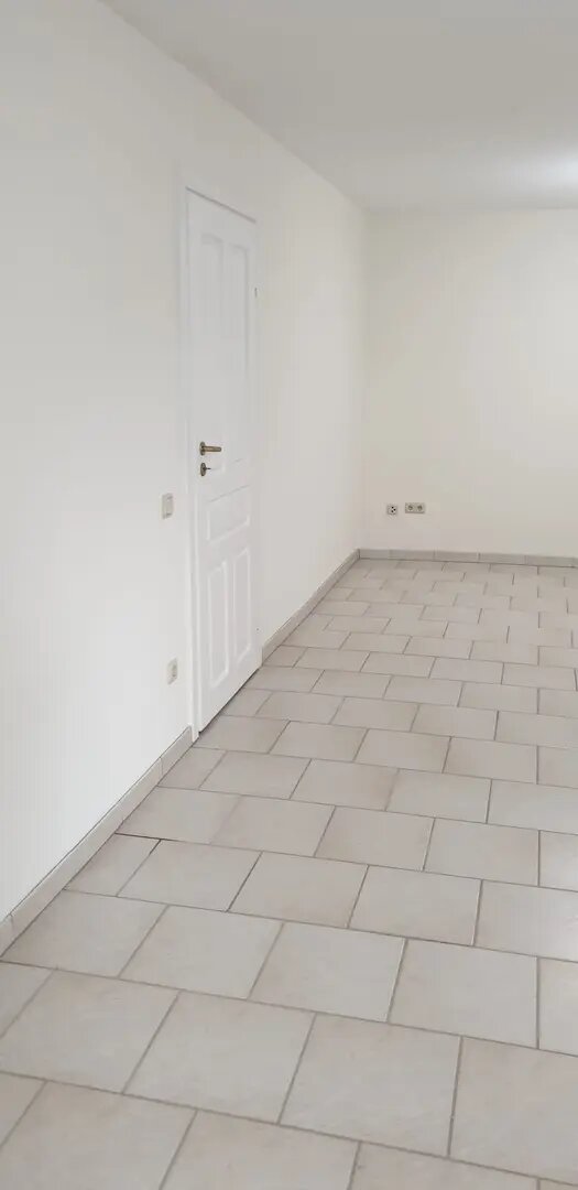 Wohnung zum Kauf provisionsfrei 124.800 € 3 Zimmer 80 m²<br/>Wohnfläche ab sofort<br/>Verfügbarkeit Donatussrasse Nievenheim Dormagen 41542