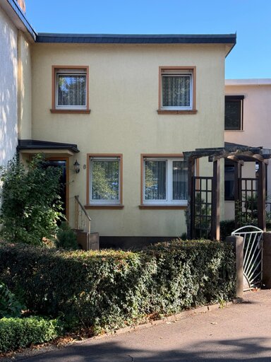 Reihenmittelhaus zum Kauf 122.000 € 3 Zimmer 100 m² 434 m² Grundstück frei ab sofort Bernburg Bernburg 06406