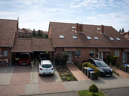 Reihenendhaus zum Kauf 239.000 € 4 Zimmer 98 m² 245 m² Grundstück Niederndodeleben Hohe Börde 39167