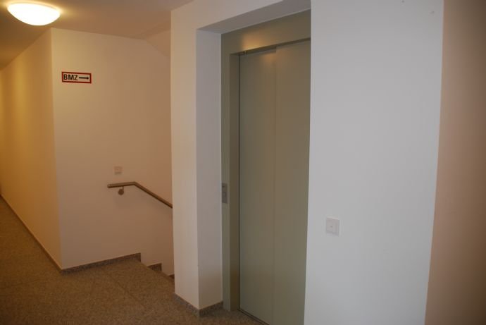 Studio zur Miete 510 € 1 Zimmer 30 m²<br/>Wohnfläche 2.<br/>Geschoss Sanddornstraße 26 Moosburg Moosburg 85368