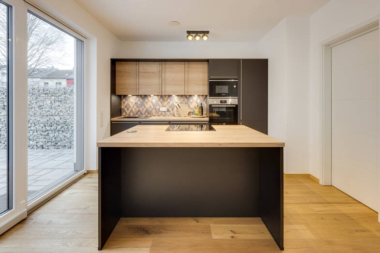 Reihenmittelhaus zum Kauf - Neubau 869.000 € 5 Zimmer 213,7 m² 285 m² Grundstück Aichach Aichach 86551