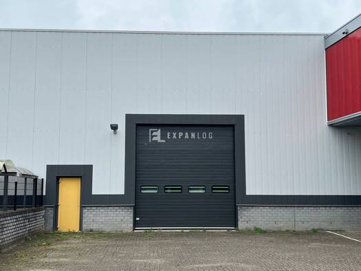 Lagerhalle zur Miete 1.600 m² Lagerfläche teilbar ab 600 m² Innen Remscheid 42855