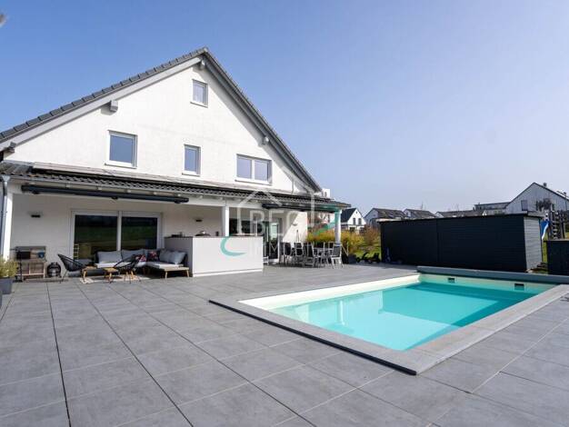 Einfamilienhaus zum Kauf 11 Zimmer 331,4 m² 2.388 m² Grundstück Schwäbisch Hall Schwäbisch Hall 74523