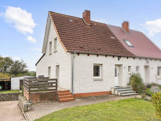 Doppelhaushälfte zum Kauf 226.000 € 4 Zimmer 110 m² 1.609 m² Grundstück Elmenhorst 23948