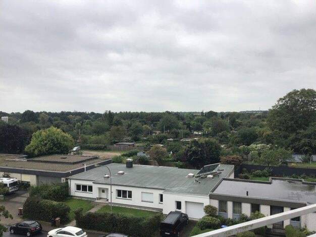 Wohnung zur Miete 1.095 € 3 Zimmer 95,2 m² 4. Geschoss frei ab 17.01.2026 Brahmsstr. 29 St. Lorenz Nord Lübeck 23556