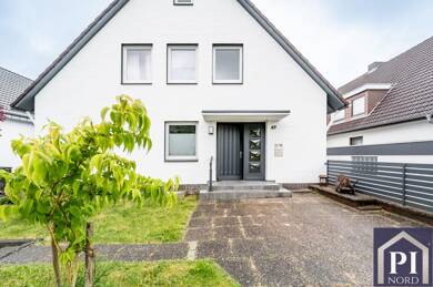 Mehrfamilienhaus zum Kauf 759.000 € 12,5 Zimmer 286 m² 857 m² Grundstück Klausdorf Altenholz 24161