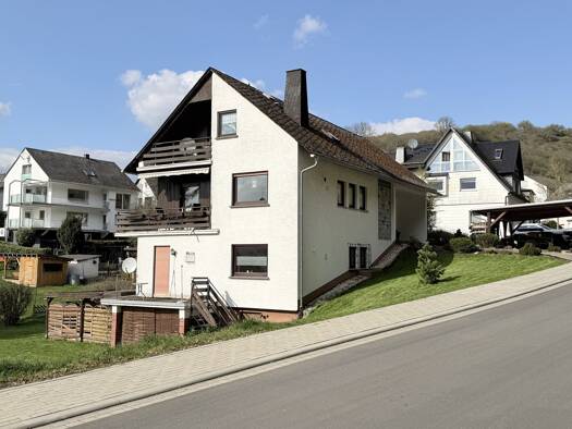 Mehrfamilienhaus zum Kauf 249.000 € 7 Zimmer 217 m² 672 m² Grundstück Dahlheim 56348