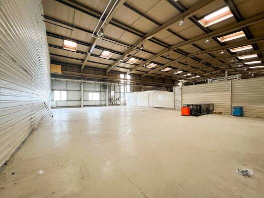 Lagerhalle zur Miete 6,50 € 322 m² Lagerfläche Cossebaude Dresden 01156