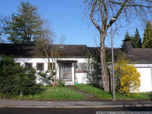 Haus zur Miete Wohnen auf Zeit 1.350 € 4 Zimmer 112 m² frei ab 01.02.2026 Vaalserquartier Aachen 52074