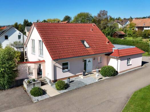 Einfamilienhaus zum Kauf 650.000 € 6 Zimmer 200 m² 495 m² Grundstück Remetschwiel Weilheim 79809