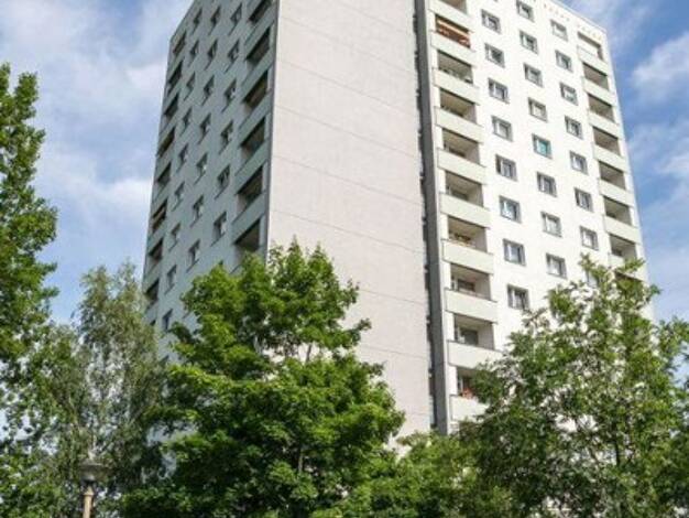 Wohnung zur Miete 606 € 3 Zimmer 77,4 m² 10. Geschoss frei ab 01.10.2026 Rottwerndorfer Straße 3 Leuben Ortsamtsbereich Leuben 01257