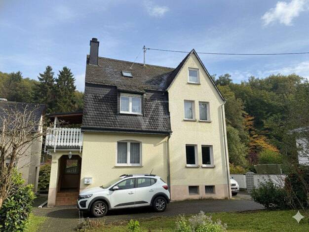 Einfamilienhaus zur Miete 950 € 7 Zimmer 168 m² 375 m² Grundstück frei ab sofort Idar-Oberstein / Tiefenstein 55743