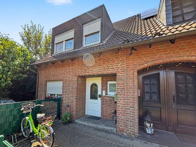 Doppelhaushälfte zum Kauf 349.000 € 5 Zimmer 113 m² 549 m² Grundstück Neuwerk Nord 41066