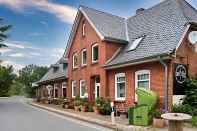Haus zum Kauf 985.000 € 9 Zimmer 393,3 m² 11.103 m² Grundstück Pellworm 25849
