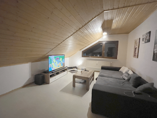 Wohnung zur Miete 450 € 3 Zimmer 90 m² 2. Geschoss frei ab sofort Riedern Eichenbühl 63928