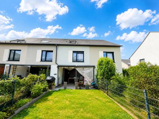 Reihenmittelhaus zum Kauf 450.000 € 5 Zimmer 145 m² 280 m² Grundstück Kaltenkirchen 24568