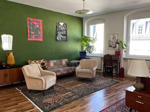 Wohnung zur Miete 520 € 1,5 Zimmer 80 m² Geschoss 1/2 frei ab 01.11.2026 Karolinenstraße 20 Innenstadt Hof 95028