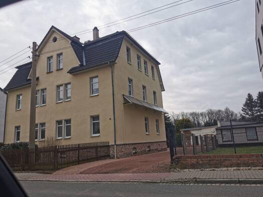 Wohnung zur Miete 330 € 2 Zimmer 55 m² frei ab 01.10.2025 Neuwürschnitz Oelsnitz/Erzgebirge 09376