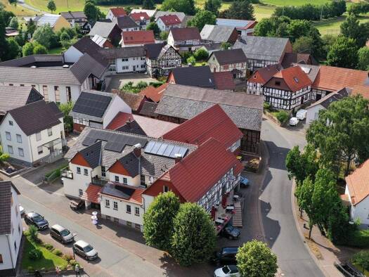 Restaurant zum Kauf 598.000 € 600 m² Gastrofläche 1.350 m² Grundstück Frankershausen Berkatal 37297