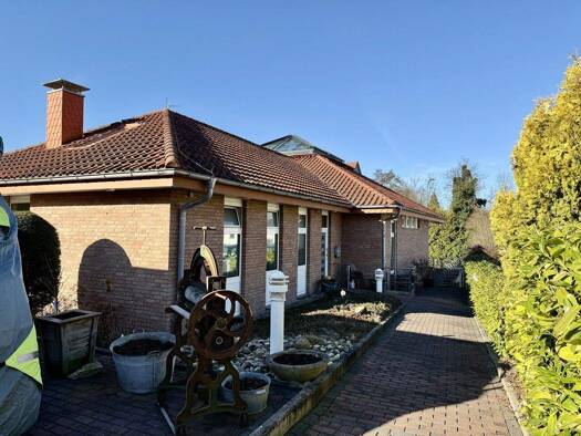 Einfamilienhaus zum Kauf 349.000 € 5 Zimmer 239,9 m² 1.242 m² Grundstück Langenholzhausen Kalletal 32689