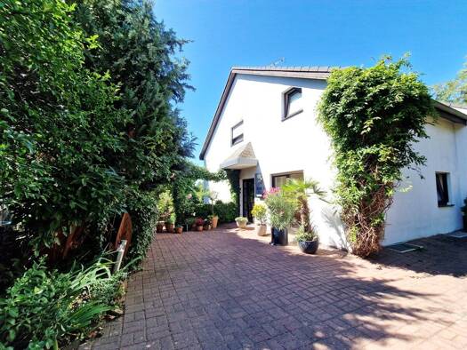 Doppelhaushälfte zum Kauf 539.000 € 5,5 Zimmer 160 m² 259 m² Grundstück Groß-Umstadt Groß-Umstadt 64823