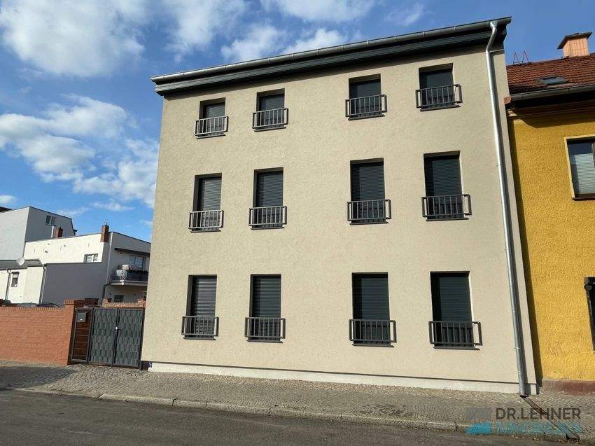 Immobilie in Wittenberge - Top saniertes Mehrfamilienhaus mit 4 Wohnungen, Balkonen und Terrasse - Kapitalanlage in Wittenberge - Bild 1