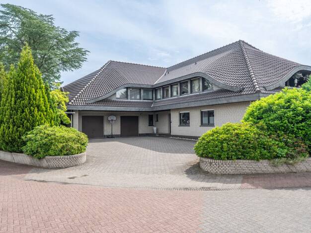 Mehrfamilienhaus zum Kauf 499.000 € 11 Zimmer 417,6 m² 1.031 m² Grundstück Dinklage 49413